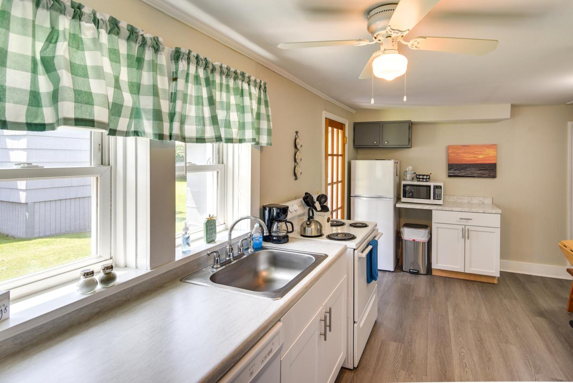 Newport House Less Than 3 Mi To Beaches And Bowens Wharf! Buitenkant foto
